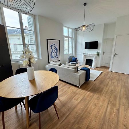 Appartement Le Corneille centre ville climatisé Saumur Extérieur photo