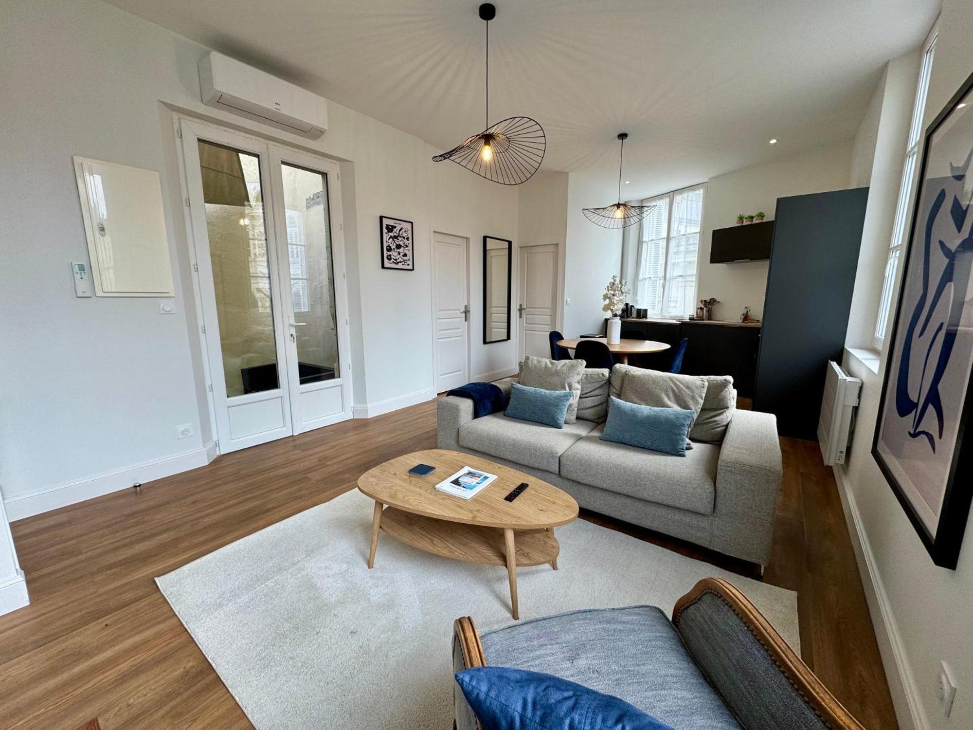 Appartement Le Corneille centre ville climatisé Saumur Extérieur photo