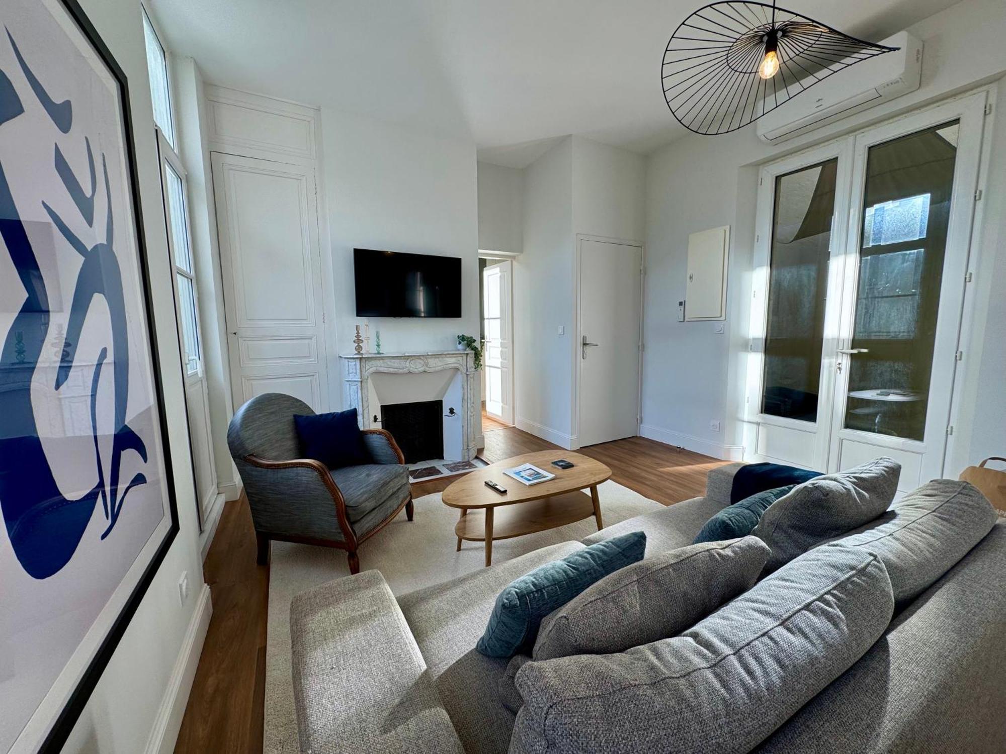 Appartement Le Corneille centre ville climatisé Saumur Extérieur photo